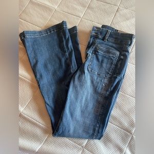 American Eagle Super Hi-Rise Flare Jeans NEW WITH TAGS